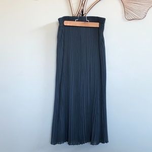 LOFT XXSP Pleated Maxi Skirt
